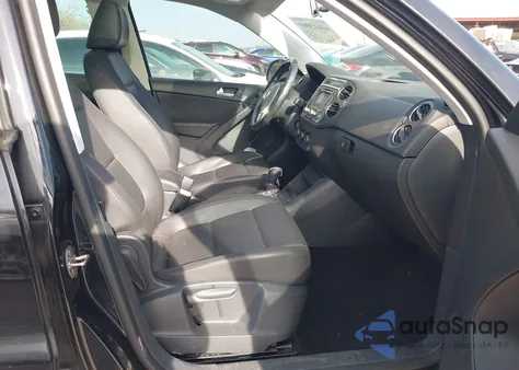 2012 Volkswagen Tiguan Se z USA, uszkodzony, nr VIN WVGAV7AX0CW558034